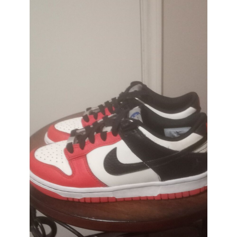Size 5Y - Nike Dunk Low EMB x NBA 75th Anniversary - Bulls 2021 GS DO6288-100 - Picture 10 of 14